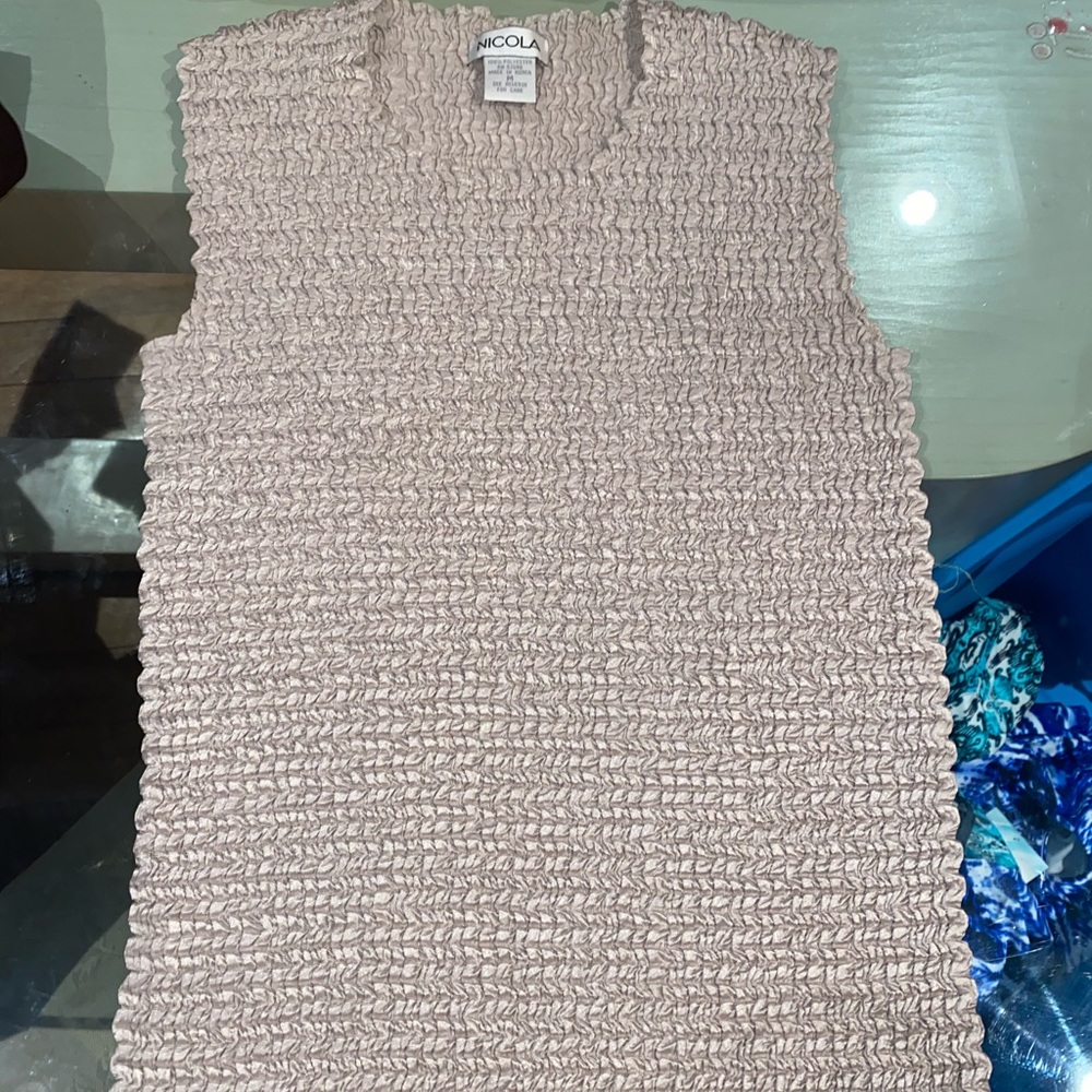 Nicola Dress top